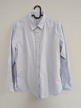 Uniqlo Women's Light Blue Button-Down Shirt - Japan Size M (Fits like US S)